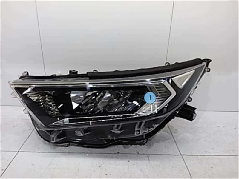 Used]Left Headlight TOYOTA RAV4 2023 6AA-AXAH54 8118542E00 - BE