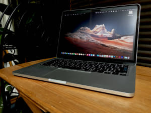 Good Condition MacBook Pro (Retina) 13inch A1502 Intel Core i5 2.60GHz - 3.10GHz/8GB/SSD PCIe 256B/TVapp Office202 Adobe Canva Affinity (PA123120682) 