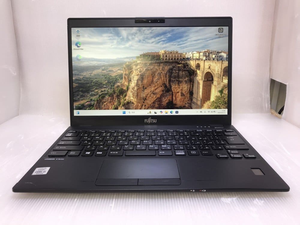 Used]☆The sixth generation i5 Fujitsu Lifebook A576/TX Core i5
