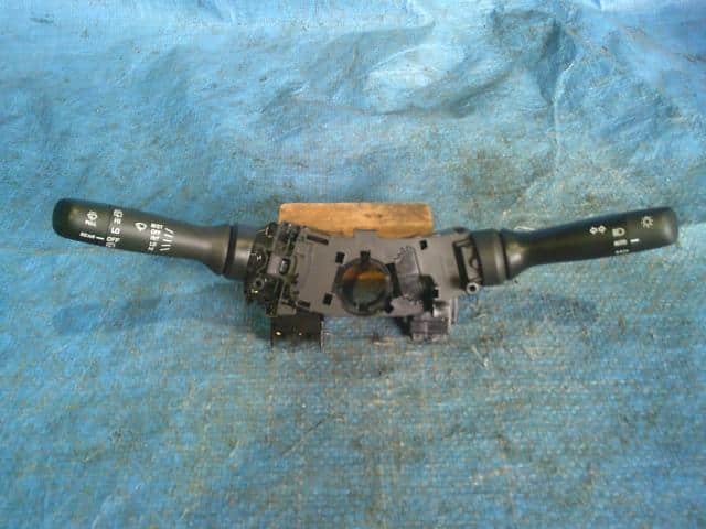 Toyota Corolla Axio Combinat 8414076220/8465212B60