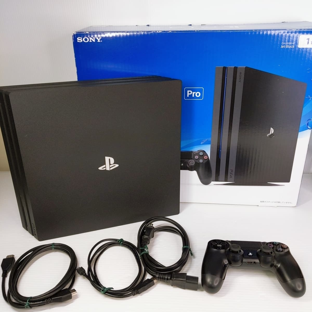PS4 CUH-2200A BO1 jet black 500GB 4点セット Black PS4 CUH-2200A 