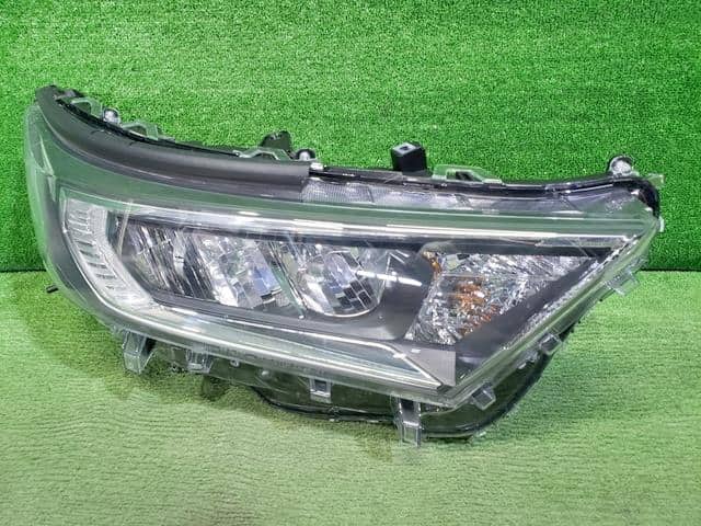 Used]Left Headlight TOYOTA RAV4 2020 6AA-AXAH54 8118542A23 - BE