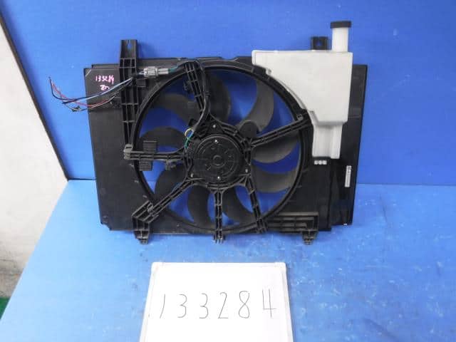 Used]Radiator Cooling Fan NISSAN Cube 2012 DBA-Z12 214811FA5A - BE
