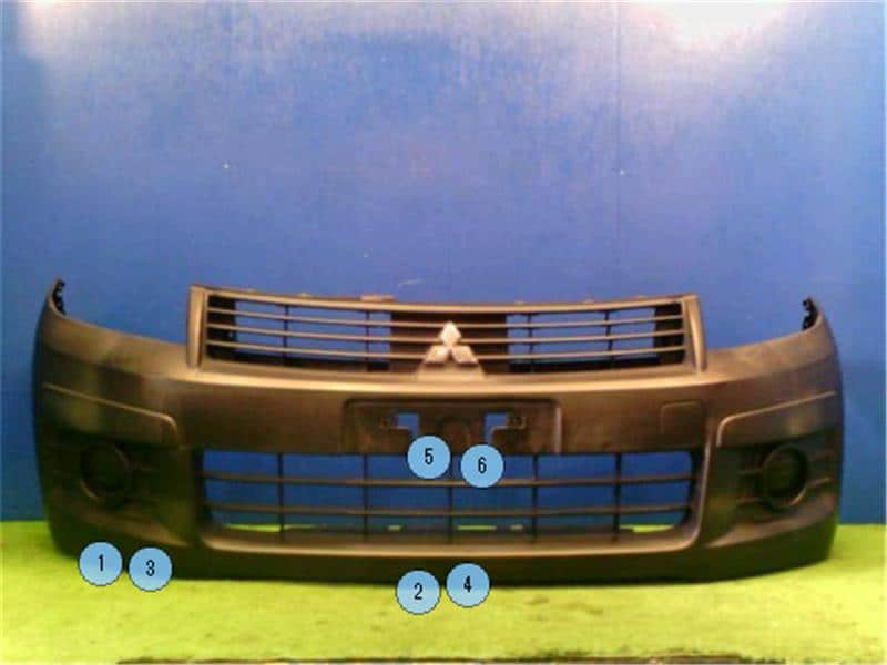 Used]Front Bumper MITSUBISHI Lancer 2000 GF-CM2A MR391946 - BE