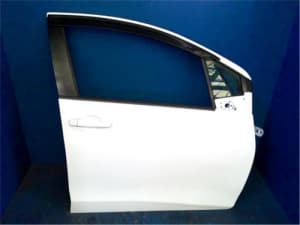 Front Right Door Assembly TOYOTA Vitz 2018 DBA-NSP130 (PA122015174) 