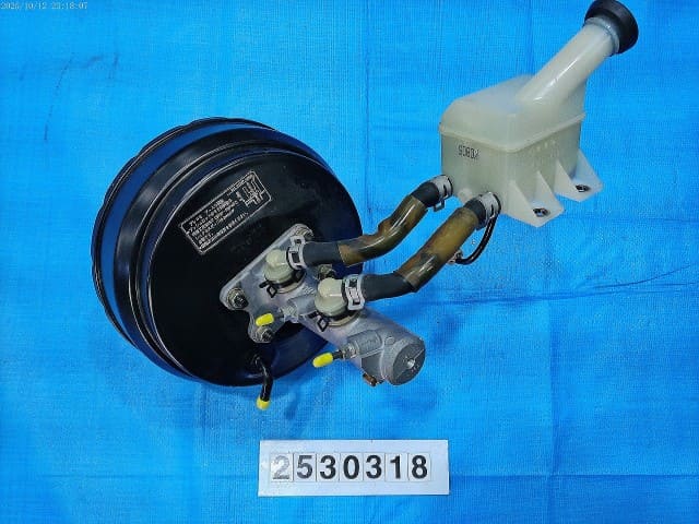 Used]Brake Master Cylinder TOYOTA Hiace 2010 CBF-TRH200V