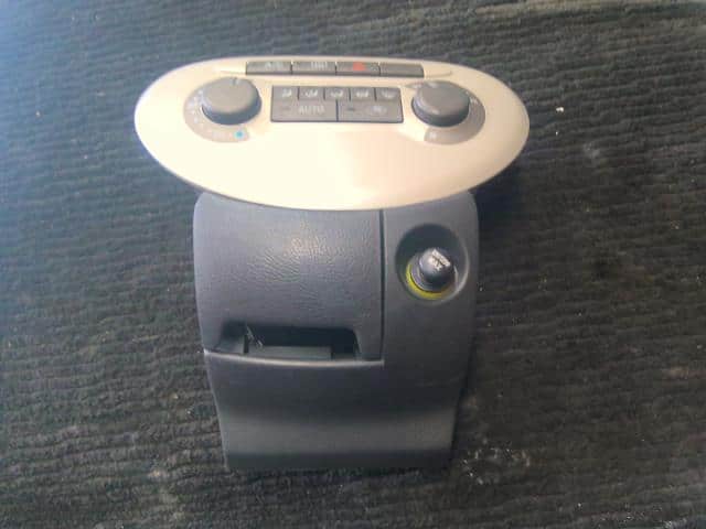 New & Used DAIHATSU MIRA GINO A/C & Heater Control panels Spare