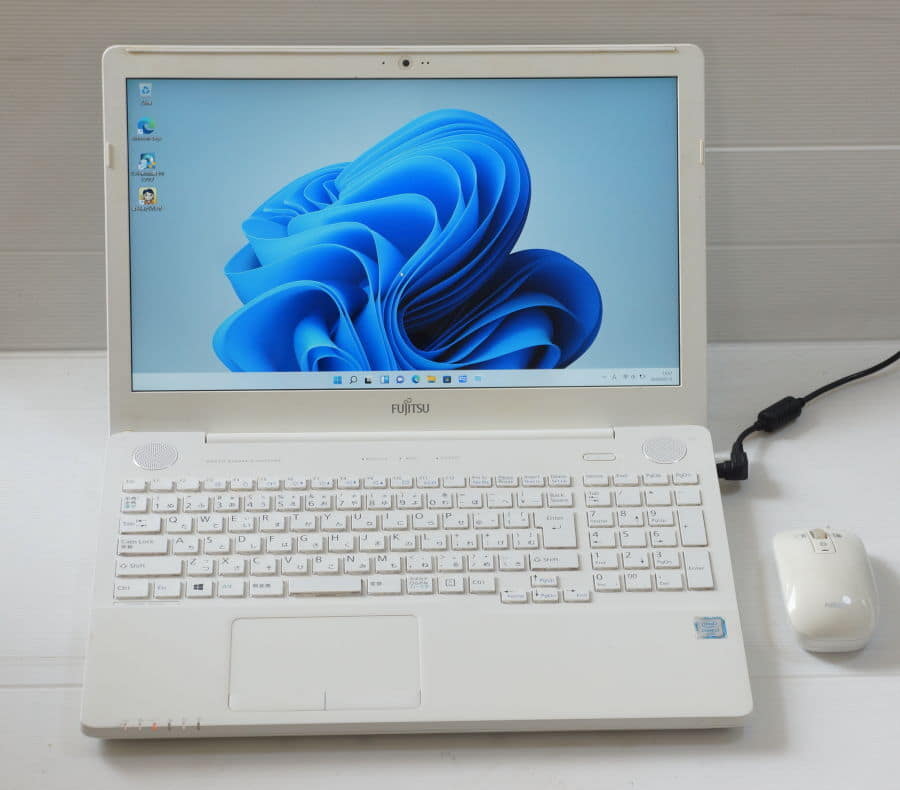 New]FUJITSU LIFEBOOK A748/TX Core i5-8250U/8GB/500GB/Smulti/Win10