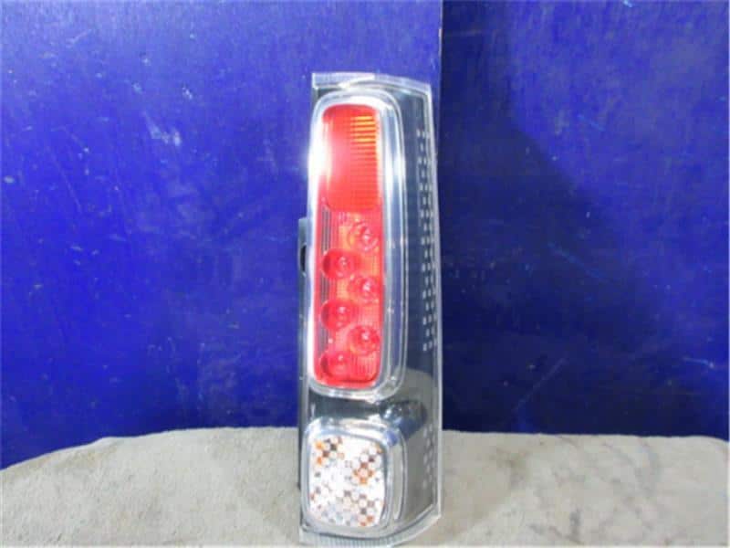 Used]Left Tail Light SUZUKI Spacia 2021 5AA-MK53S - BE FORWARD