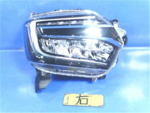 Ｎ−ＢＯＸ DBA-JF2 右ヘッドランプASSY 33100-TY0-N11 右ヘッドランプASSY 33100-TTA-N02 JF4 Ｎ－ＢＯＸ Ｎ−ＢＯＸ 対応 高品質中古パーツ 
