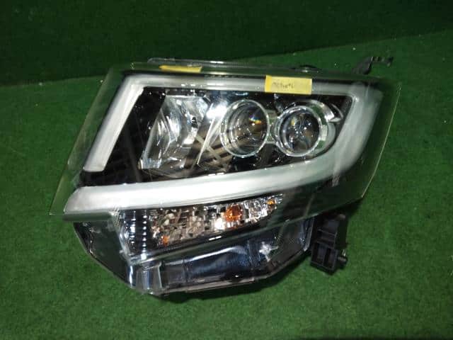 ◆Mira Cocoa 675S Left and Right Light Used]Mira Cocoa DBA-L675S Right headlight ASSY cocoa X R59 Koito