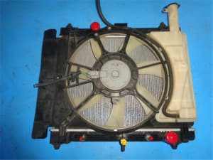 Radiator TOYOTA Belta 2007 CBA-NCP96 1640021371 (PA120546988) 
