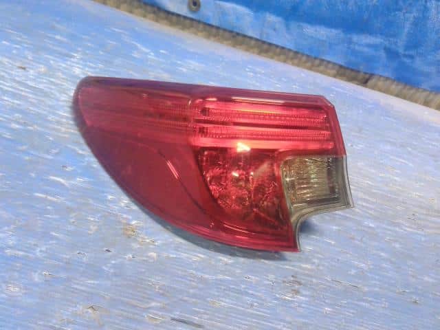 Used]Corolla Fielder DBA-NZE164G Left Tail Lamp 1F7 - BE FORWARD