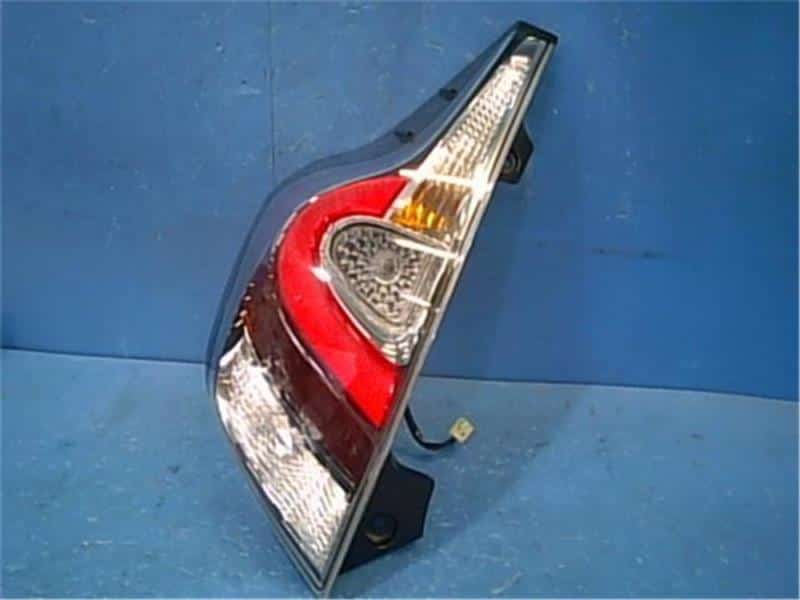 Used]Corolla Fielder DBA-NZE164G Left Tail Light/Left Tail Lamp