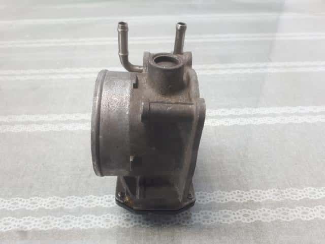 Used]LX007 UZZ40 Lexus SC430 3UZ-FE Throttle Body 22030-50190 - BE