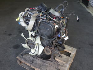 Used]Colt Z22A Engine ASSY berry 4WD MN178398 P26 - BE FORWARD 