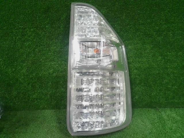 Used][possible house ] bB TA-NCP35 Left Tail Lamp Z X version 4WD