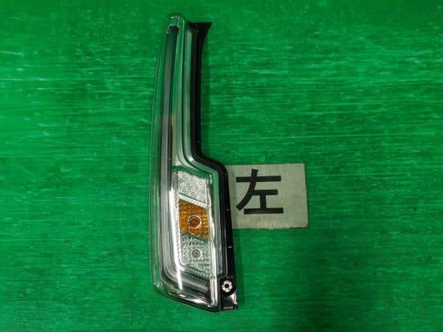 Used]Mira Cocoa DBA-L675S Left Tail Lamp cocoa L R59 Tokai Denso