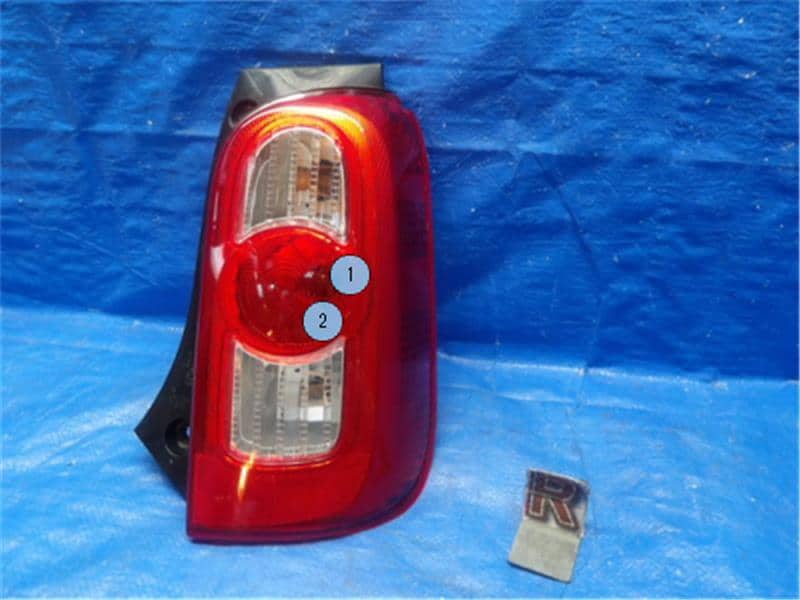 Used]Left Tail Light DAIHATSU Mira cocoa 2010 DBA-L675S 81560B2300