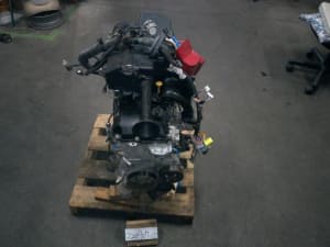 Used]Colt Z22A Engine ASSY berry 4WD MN178398 P26 - BE FORWARD 