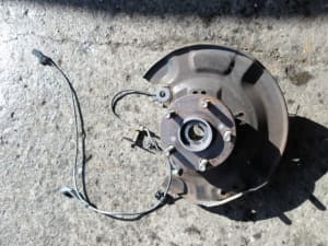 Front Left Knuckle Hub Assembly TOYOTA Ractis 2012 DBA-NCP125 4321252050 (PA117945417) 