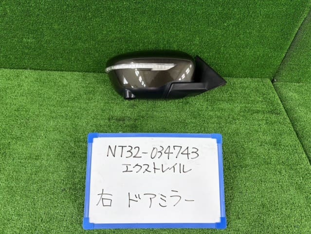 New & Used Mirrors & Windshields NISSAN X-TRAIL 2014 Spare Parts