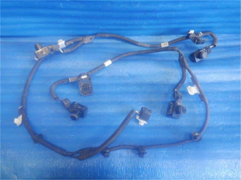 パーツ AQUA NHP10 front camera 88181-0W030 Used]Aqua [the NHP10 middle] Front camera sensor windshield 88181