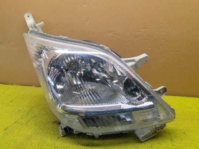 ◆Mira Cocoa 675S Left and Right Light Used]The Daihatsu Mira cocoa L675S Right headlight Headlight