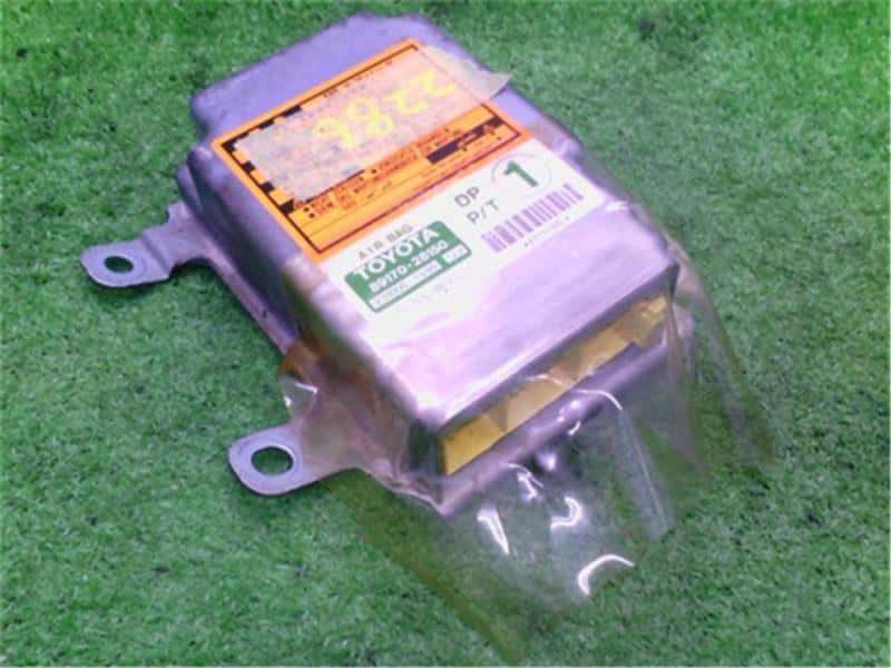 Used]A&frasl;C Computer amplifier TOYOTA Harrier ZSU60W 177800-4563