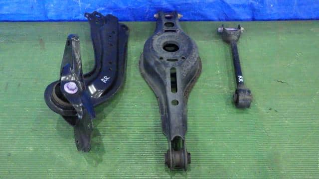 Toyota C-HR Lower Co 4876047010/4871047010/4873047010