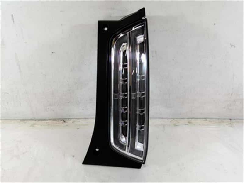 Used]Life DBA-JC1 Right Tail Lamp tail lens G assistant lift P07A