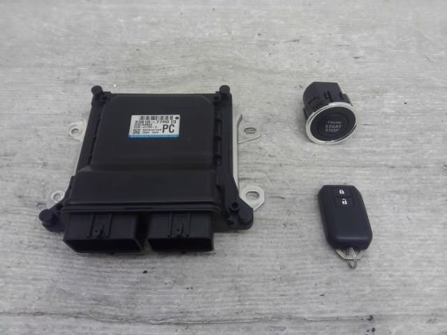 Used]Engine Control Unit / ECU SUZUKI Jimny 1998 GF-JB33W - BE