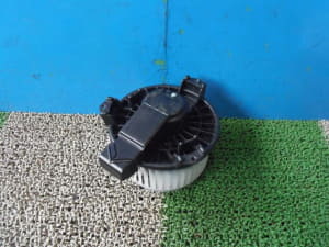 Blower Motor TOYOTA Vitz 2011 DBA-NSP130 8710352121 (PA66778377) 