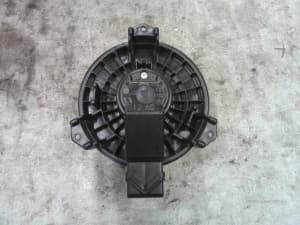 Blower Motor TOYOTA Vitz 2013 DBA-NSP130 8710352121 (PA88558320) 