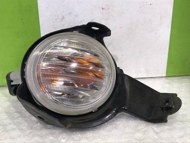 Used]Turn Signal Light TOYOTA Aqua 2016 DAA-NHP10 - BE FORWARD