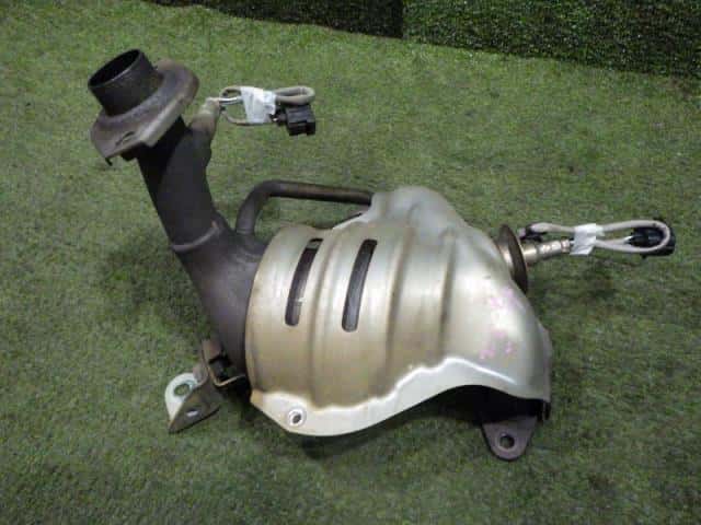 Used]Front Exhaust Pipe MITSUBISHI Mirage 1997 E-CJ2A MR188804