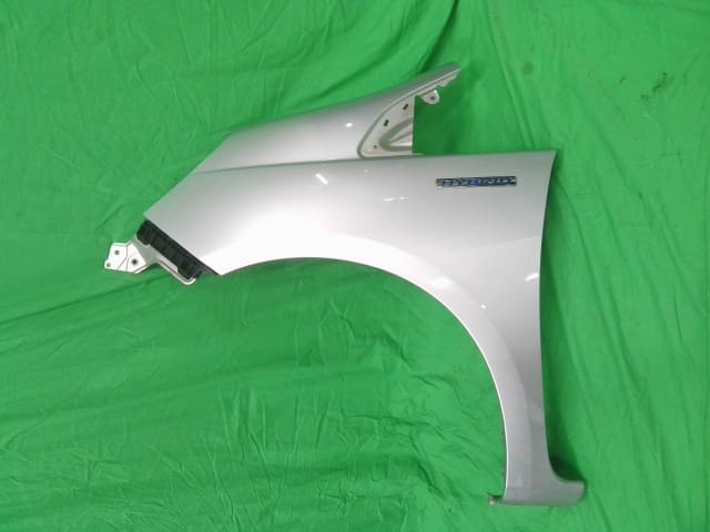 Used]Left Fender Panel TOYOTA Aqua 2018 DAA-NHP10 5381252520 - BE