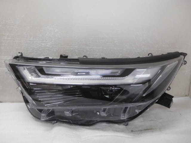 Used]Left Headlight TOYOTA RAV4 2021 6AA-AXAH54 8118542E00 - BE