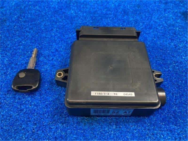 Used]Engine Control Unit / ECU SUZUKI Jimny 1998 GF-JB33W - BE