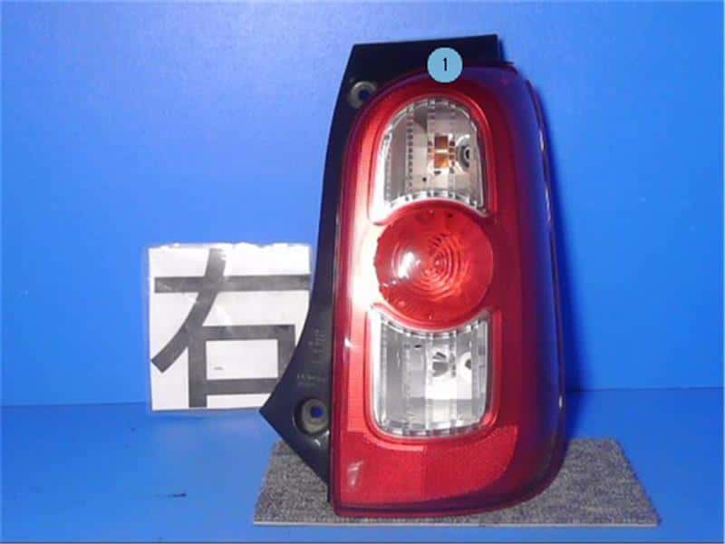 Used]Left Tail Light DAIHATSU Mira cocoa 2011 DBA-L675S 81560B2300