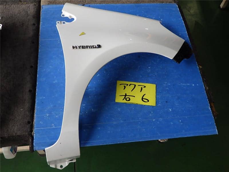 Used]Right Fender Panel TOYOTA Aqua 2018 DAA-NHP10 5381152520 - BE