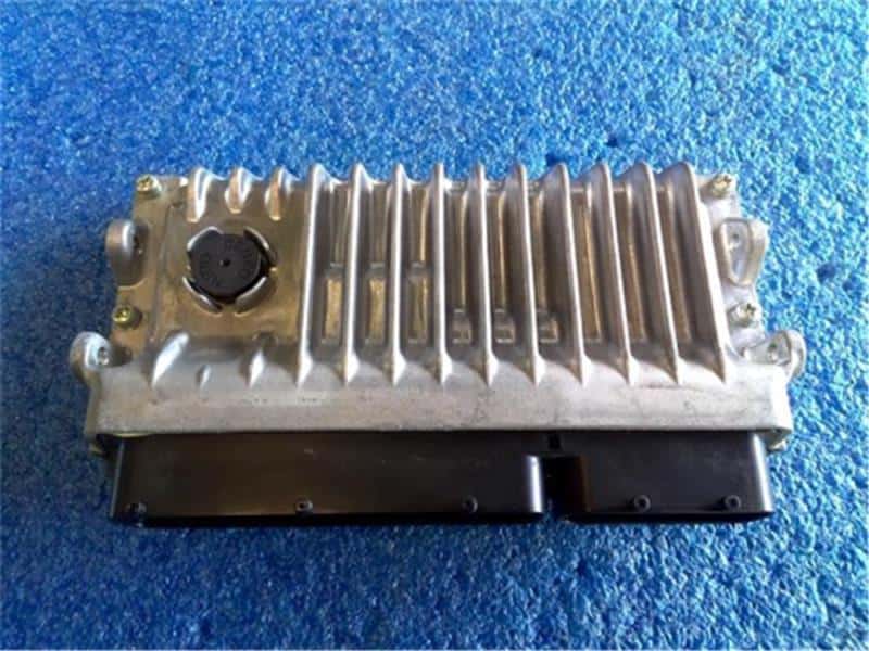 Used]Toyota Crown GRS184 Engine Control Unit / ECU [14929341] - BE