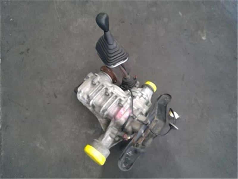 Used]Transfer Case MITSUBISHI Delica D5 2007 DBA-CV5W 3200A067