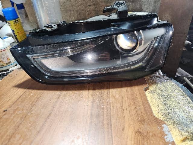 Used]Audi A5 WAUZZZ Right Headlight light 8W6941036F 8W6941784F