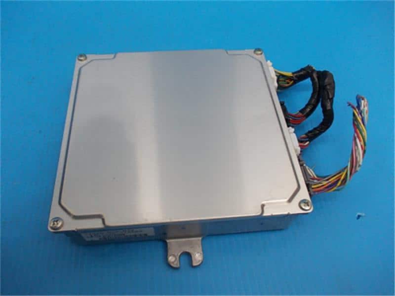 Used]Honda Genuine Step Wagon RG1 Engine Control Unit / ECU 37820