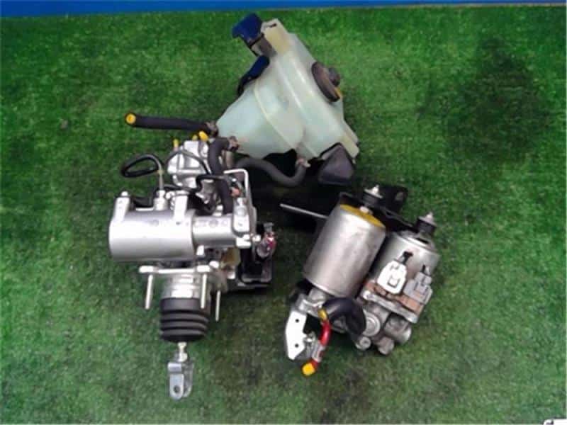 Used]ABS actuator Alex NZE121 89541-12143 44510-12333 - BE FORWARD