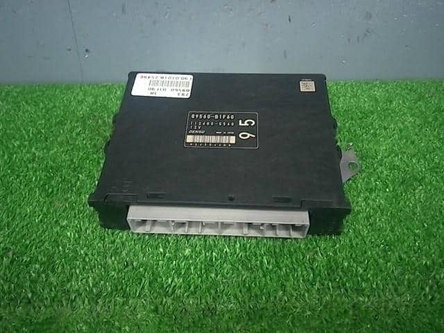 トヨタ BB エンジン制御コンピューター 89560-B1570 TOYOTA Used]Engine Control Unit TOYOTA bB 2006 DBA-QNC21 89560B1570 - BE