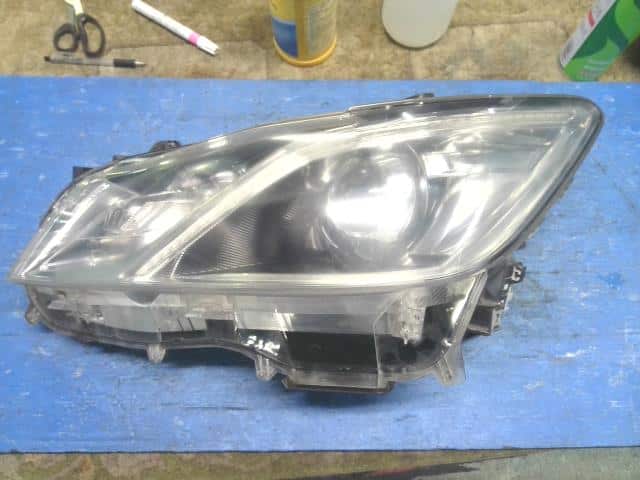 Used]Right Headlight TOYOTA Crown 2013 DAA-AWS210 8111030E50 - BE