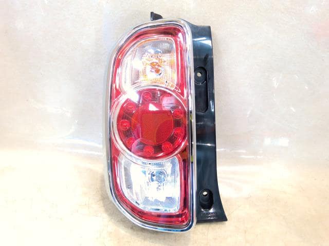 Used]Right Tail Light DAIHATSU Mira cocoa 2018 DBA-L675S - BE