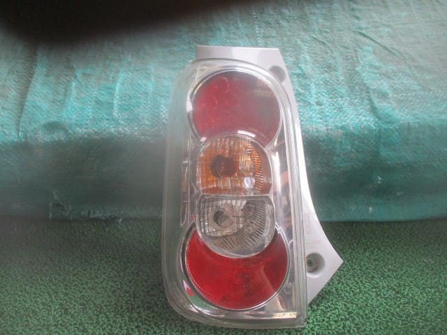 Used]Right Tail Light DAIHATSU Mira cocoa 2012 DBA-L675S